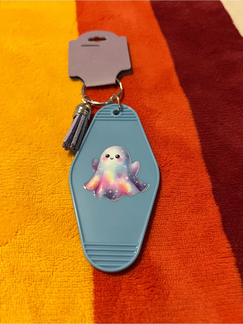 Sparkly Ghost Keychain 👻 - Picture 2 of 4